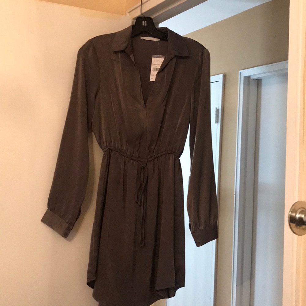 Dress - Picture 2 of 5